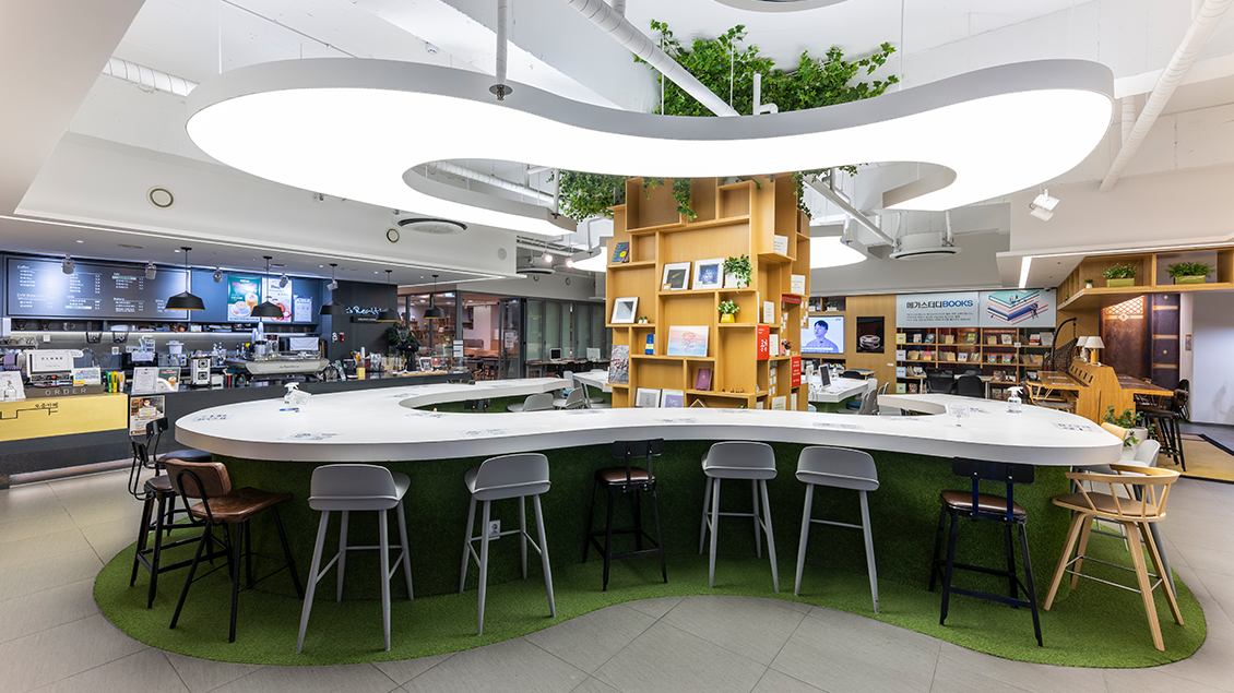 Creative Lounge & Cafe