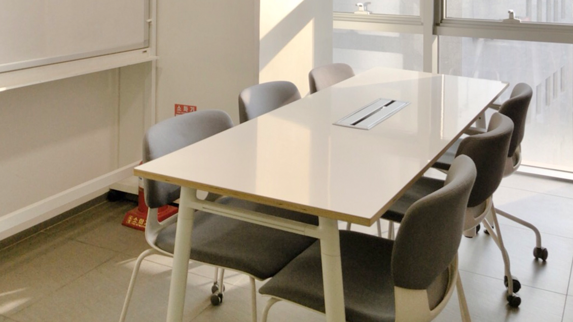 Team Room 2 (6ν)
