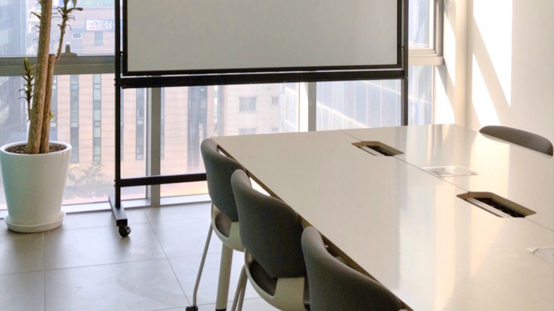 Team Room 4 (5ν)